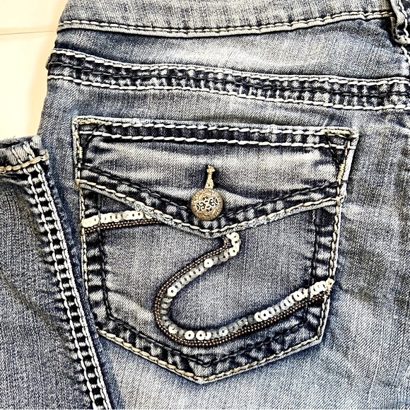 SILVER JEANS Suki Pioneer Flap Skinny Sequins & Studs Faded Medium Wash W28 L31 - Picture 8 of 16
